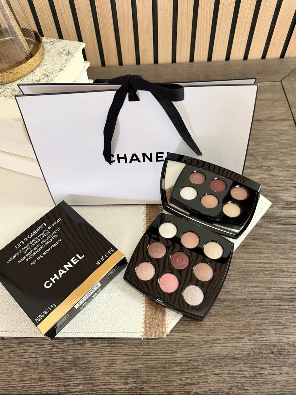 Chanel Les 9 Ombres Eyeshadow Palette - Soft Pink & Neutral Shades